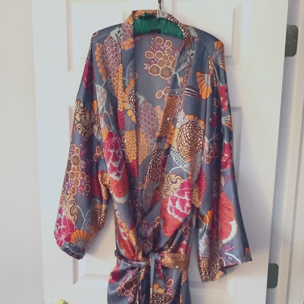 Plus size satin kimono robe 2X-4X custom made BEAUTIFUL COLORS !